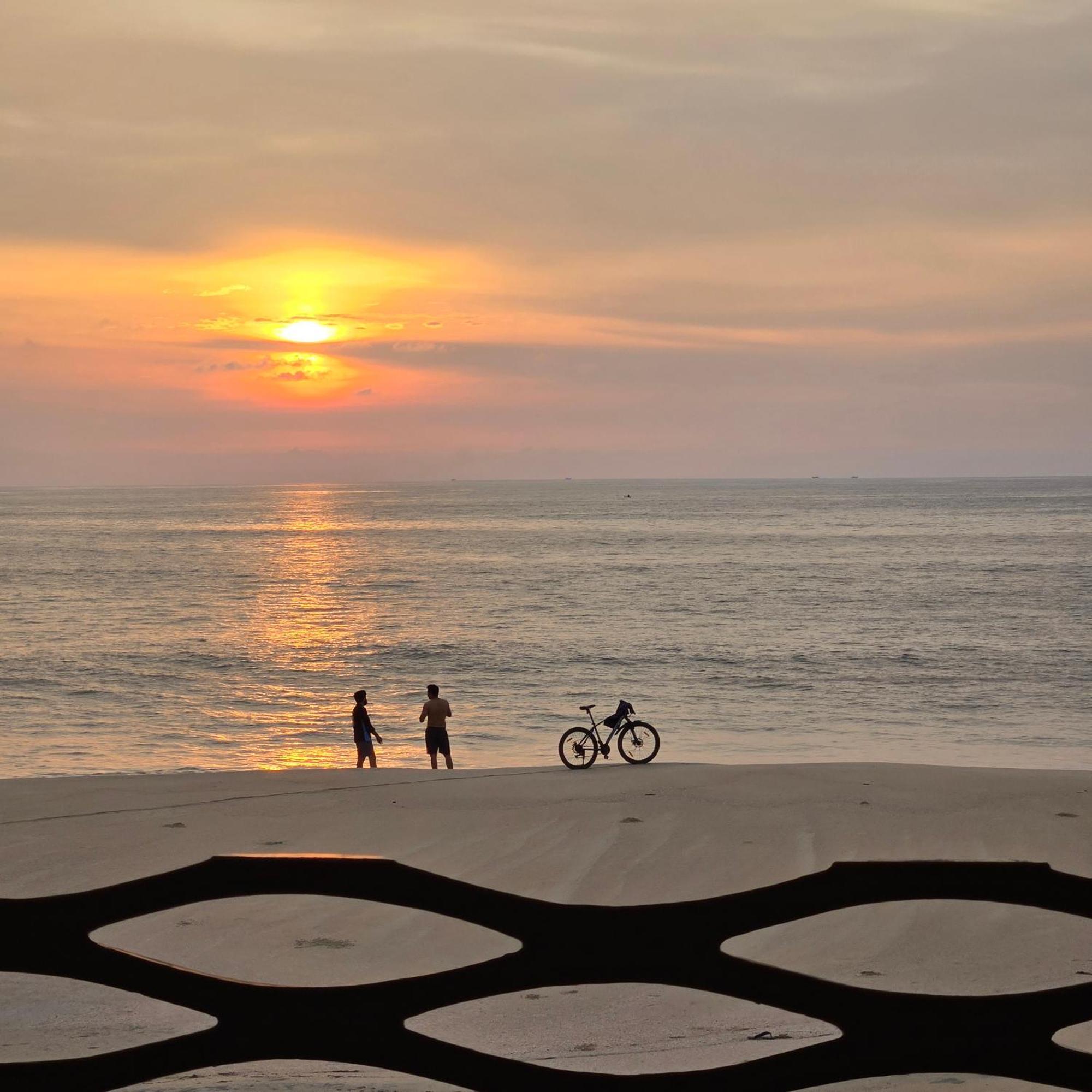 Ether Marari Beachfront マラリクラム エクステリア 写真