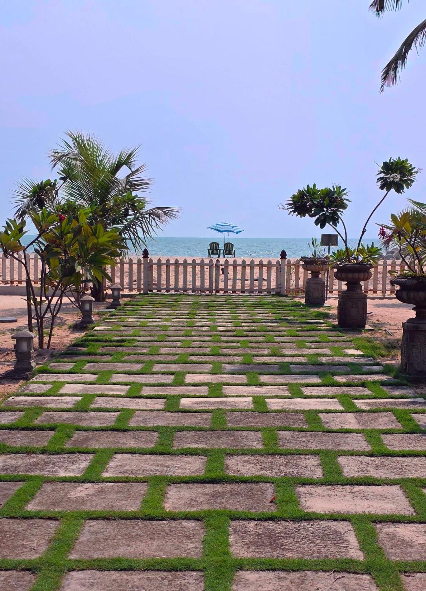 Ether Marari Beachfront マラリクラム エクステリア 写真
